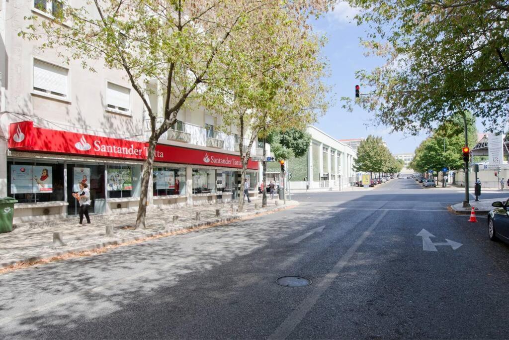 Saldanha Avenida * Lisbon